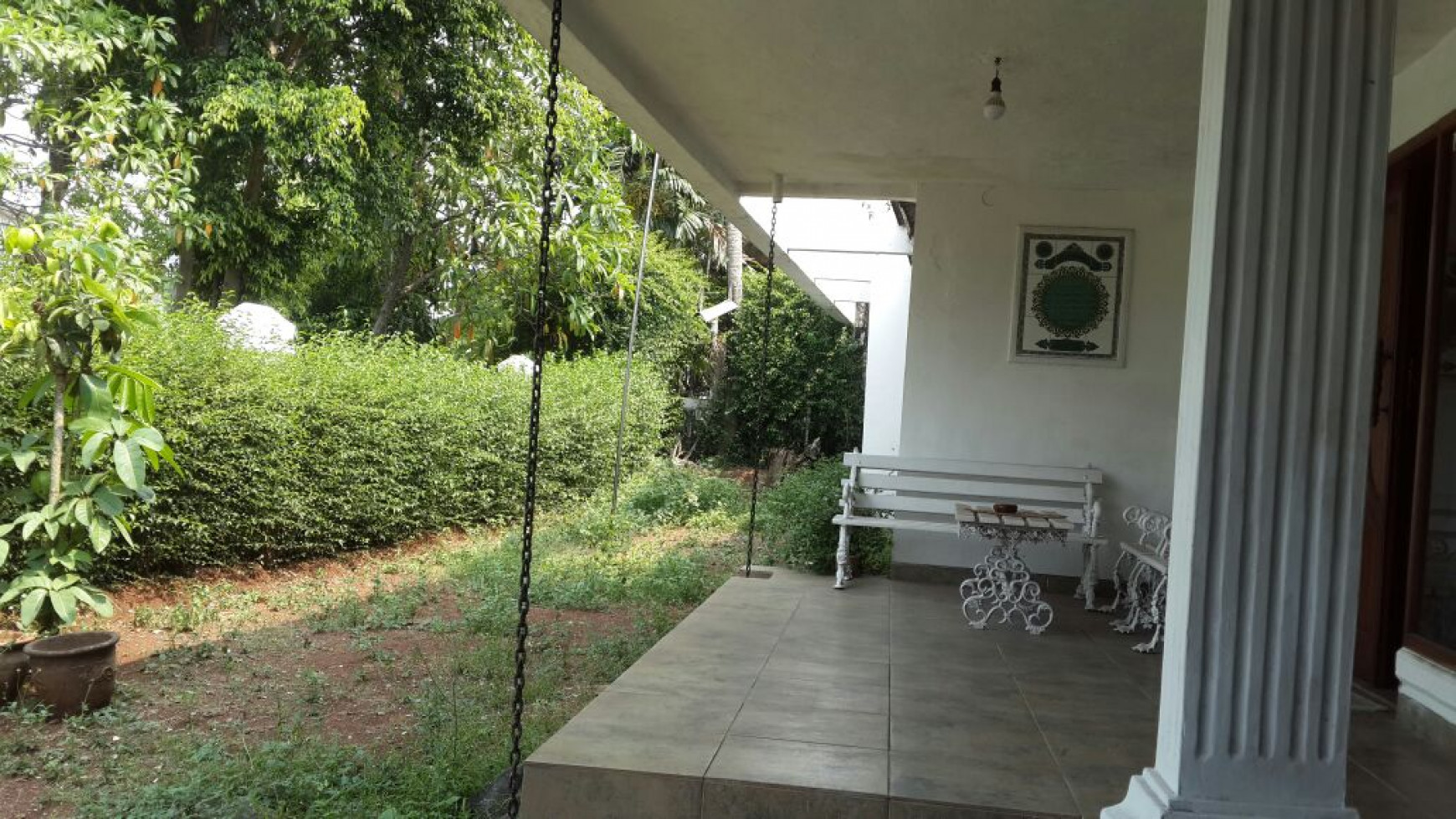 Rumah cantik,siap huni dalam komplek pertukangan.