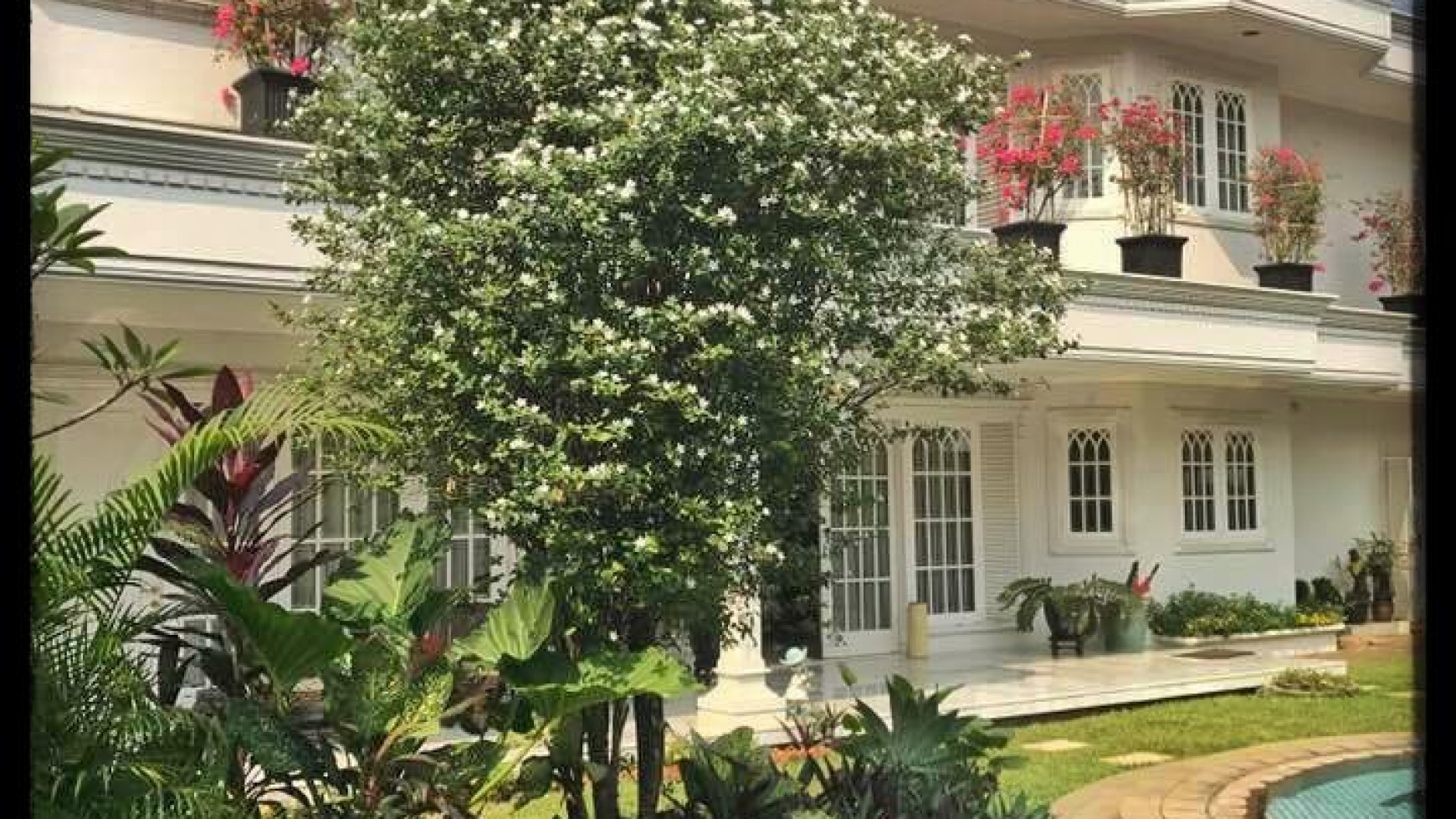 For Sale Classic house at Cilandak Barat close to Tb Simatupang