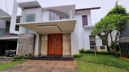 For sale rumah siap huni dan cantik dlm komplek area ampera dekat kemang 