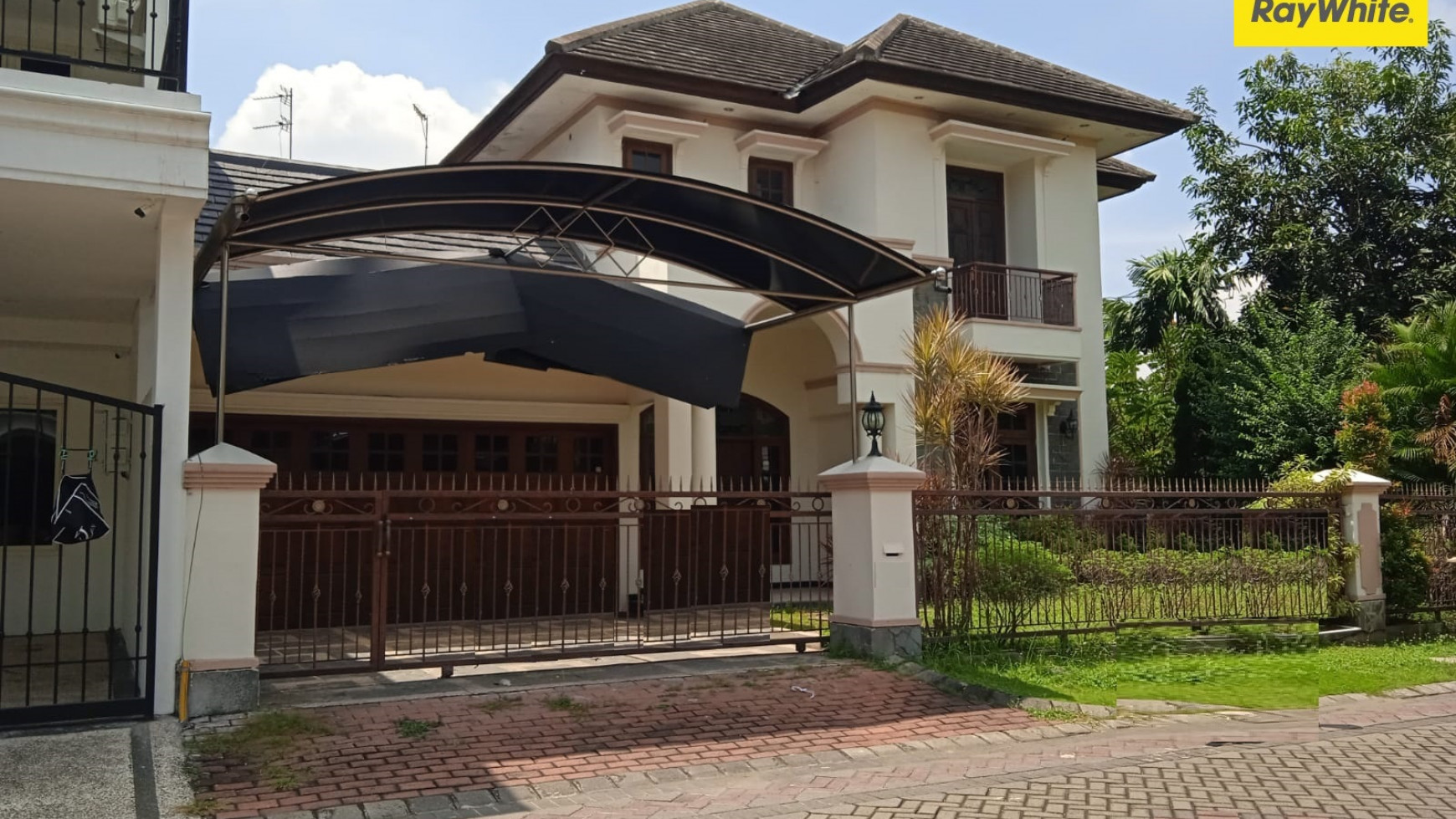 Rumah 2 lantai di Villa Bukit Mas, Surabaya