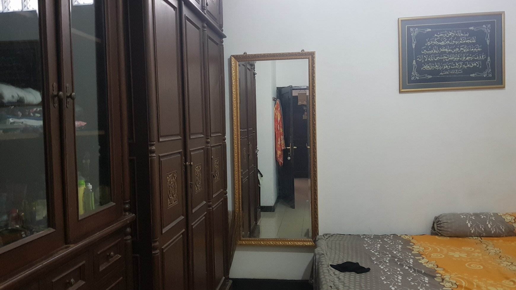 Rumah Dengan Banyak Kamar di Antapani