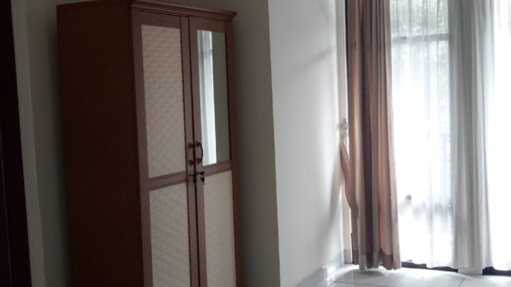 Rumah Bagus, Lingkungan aman dan Nyaman  dalam cluster Emerald di Bintaro Sektor 9.