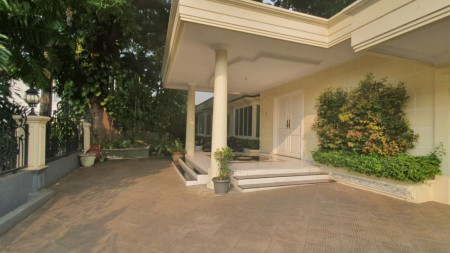 Rumah Mewah 1lt Permata Hijau Lokasi Tenang