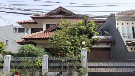 Dijual Rumah hitung tanah area cipete selatan suoer strategis 