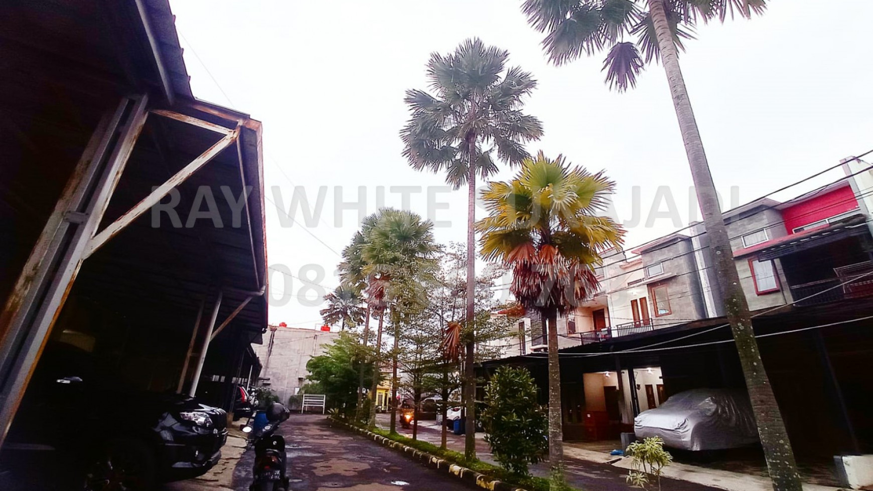 Dijual Rumah Tinggal di The Emerald Residence