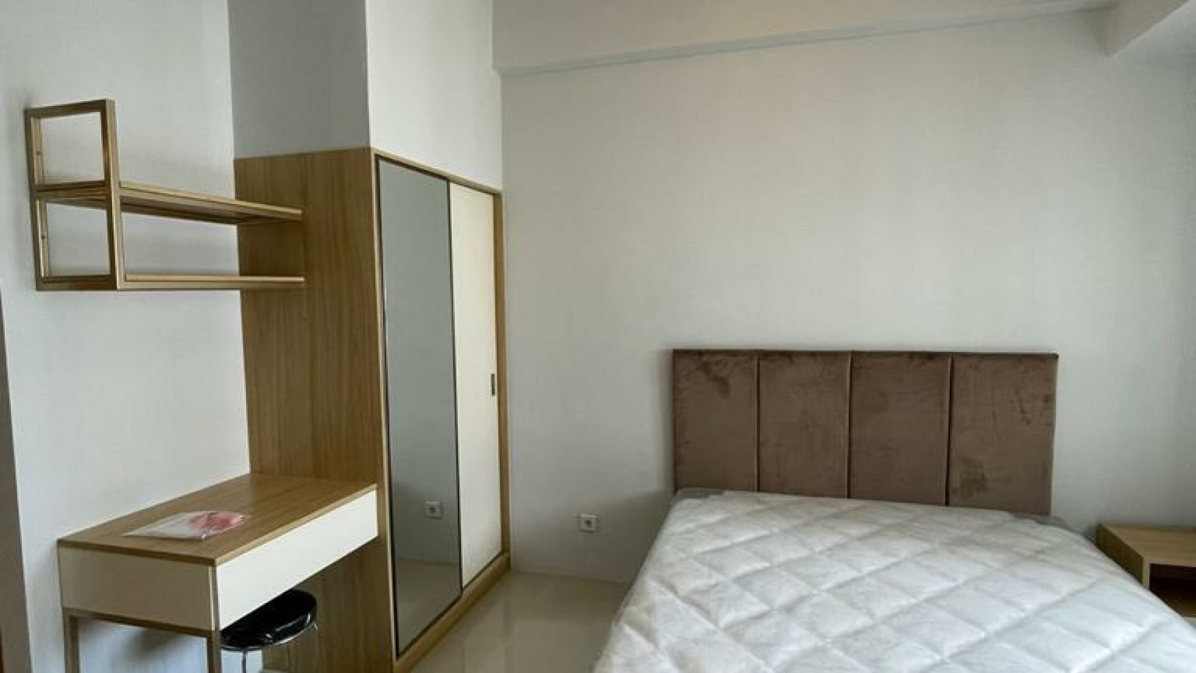 550juta NEW Baru Full Furnish Apartemen Denver Citraland - Dekat Universitas Ciputra Surabaya - Siap Huni