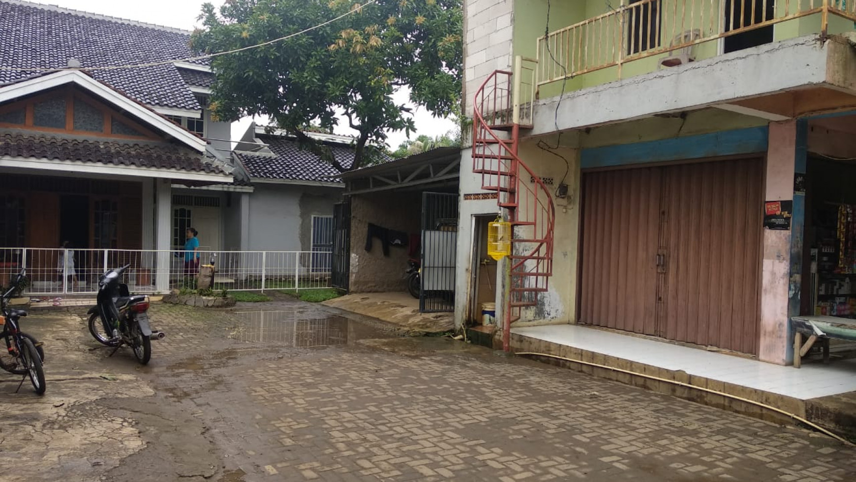 Rumah+Toko+Kost2an di Pinggir Jalan Raya Kranggan, Cocok Untuk Usaha, Restoran, Klinik, Bimbel dll, Harga Nego