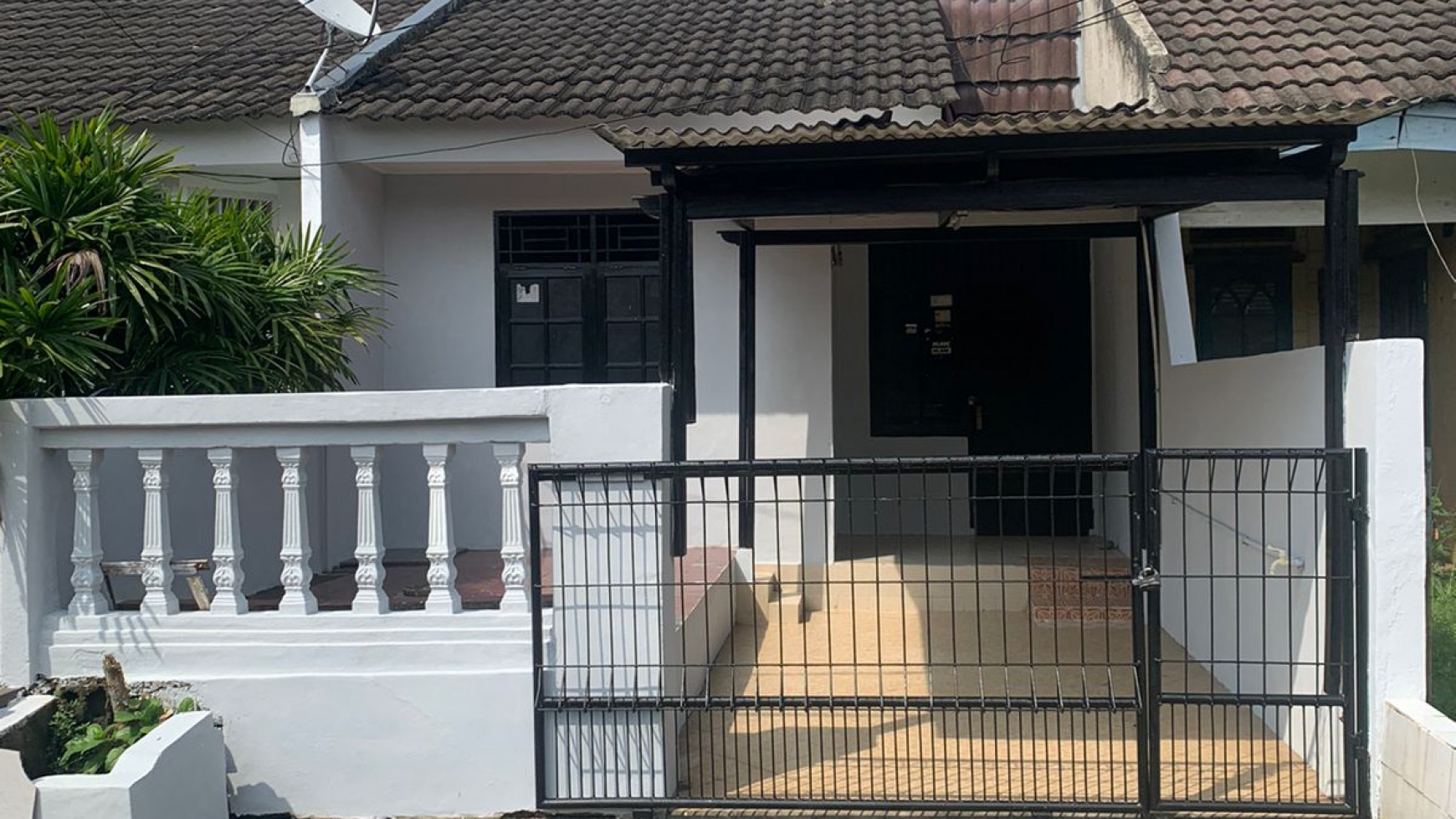 Rumah MURAH baru renovasi, siap huni diperumahan  Bukit Nusa Indah Ciputat .