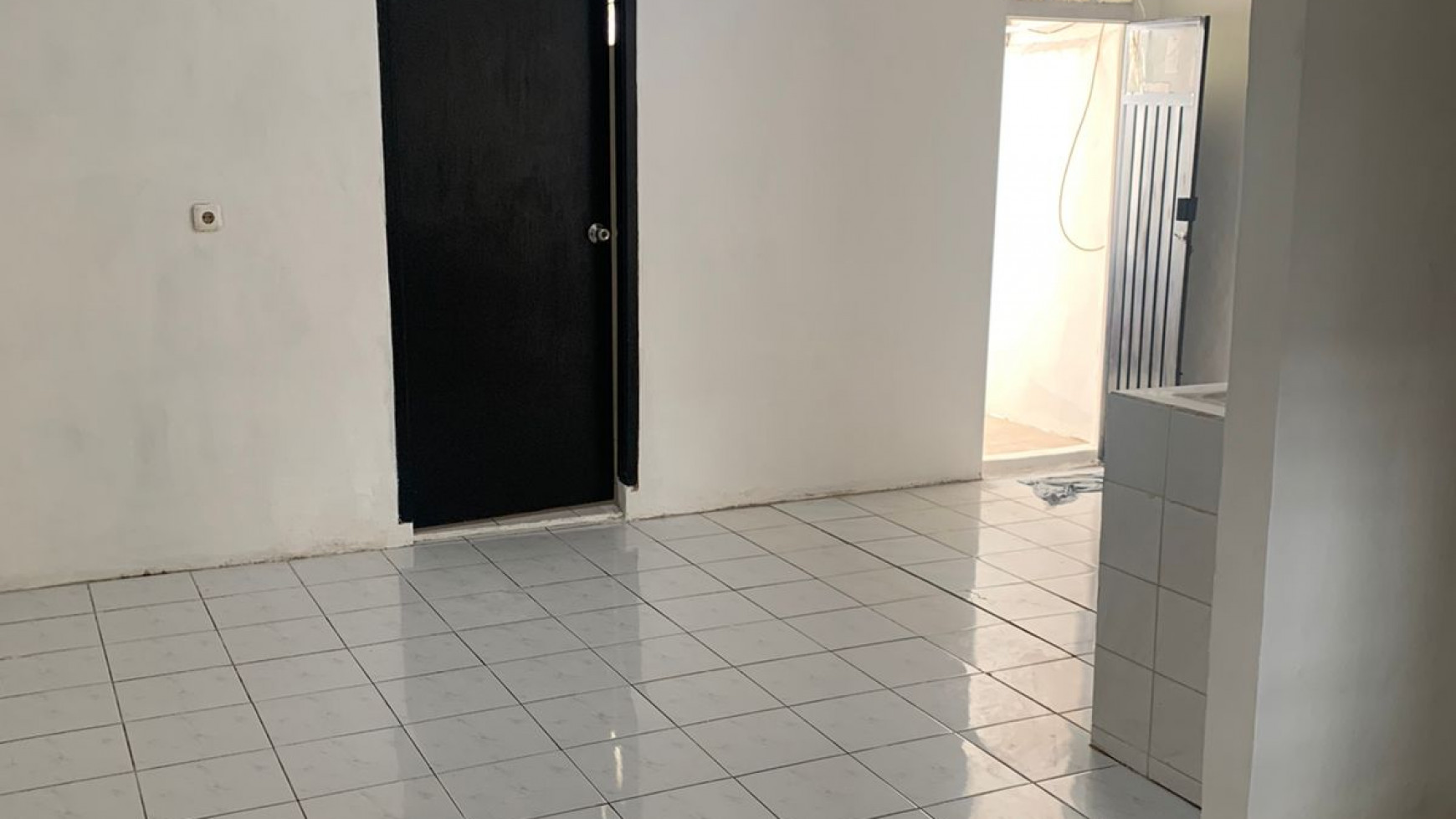 Rumah MURAH baru renovasi, siap huni diperumahan  Bukit Nusa Indah Ciputat .