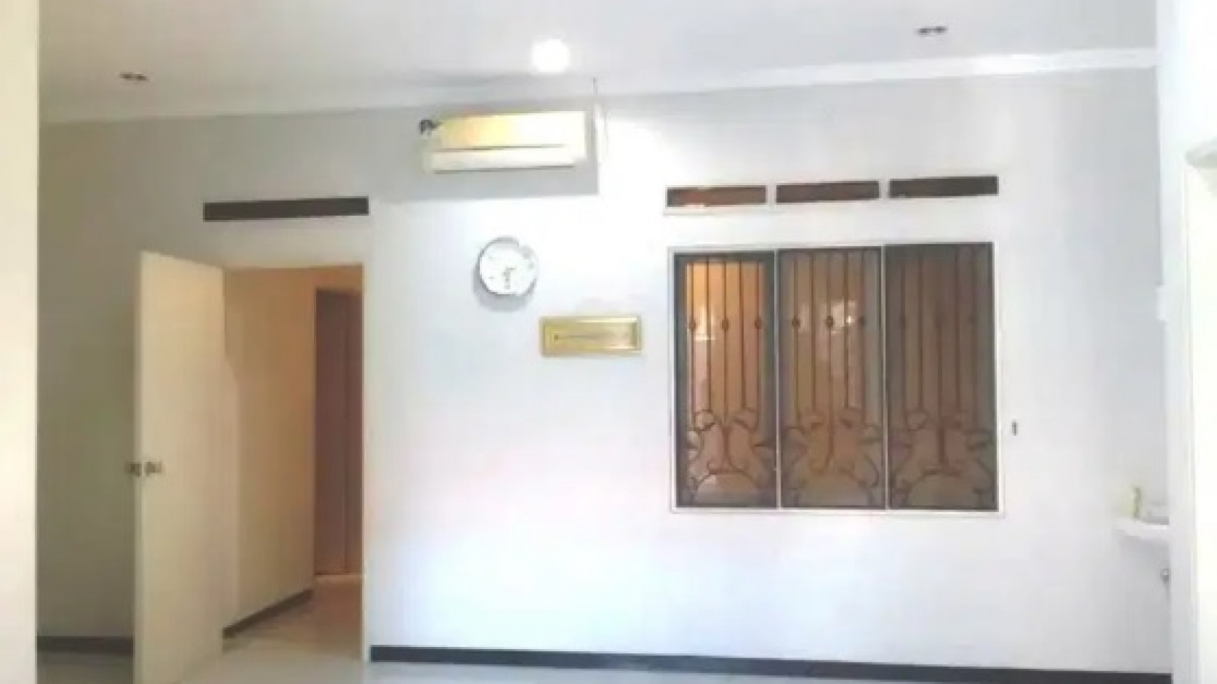 Rumah "ntuk usaha di Perumahan  Citra Sentosa Regency