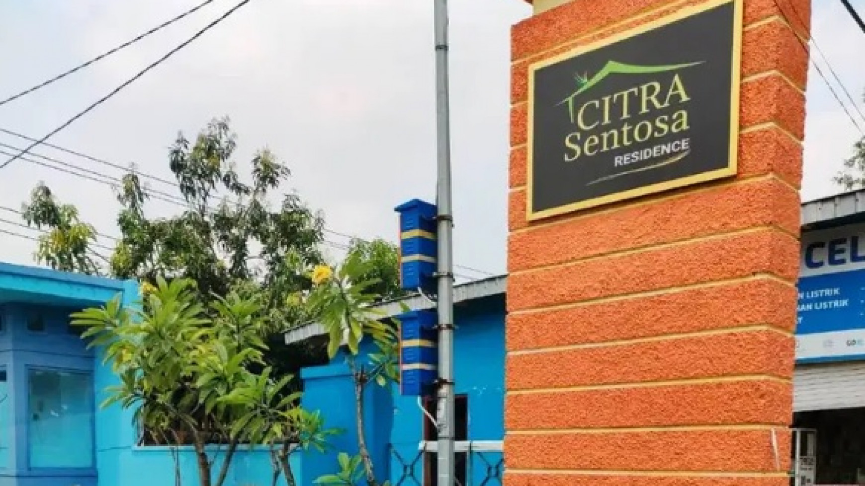 Rumah "ntuk usaha di Perumahan  Citra Sentosa Regency