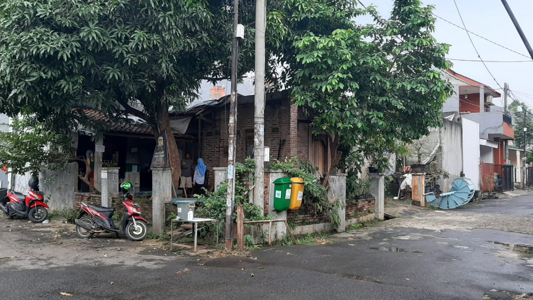 Dijual Rumah lokasi bagus di Villa Dago Tol Ciputat