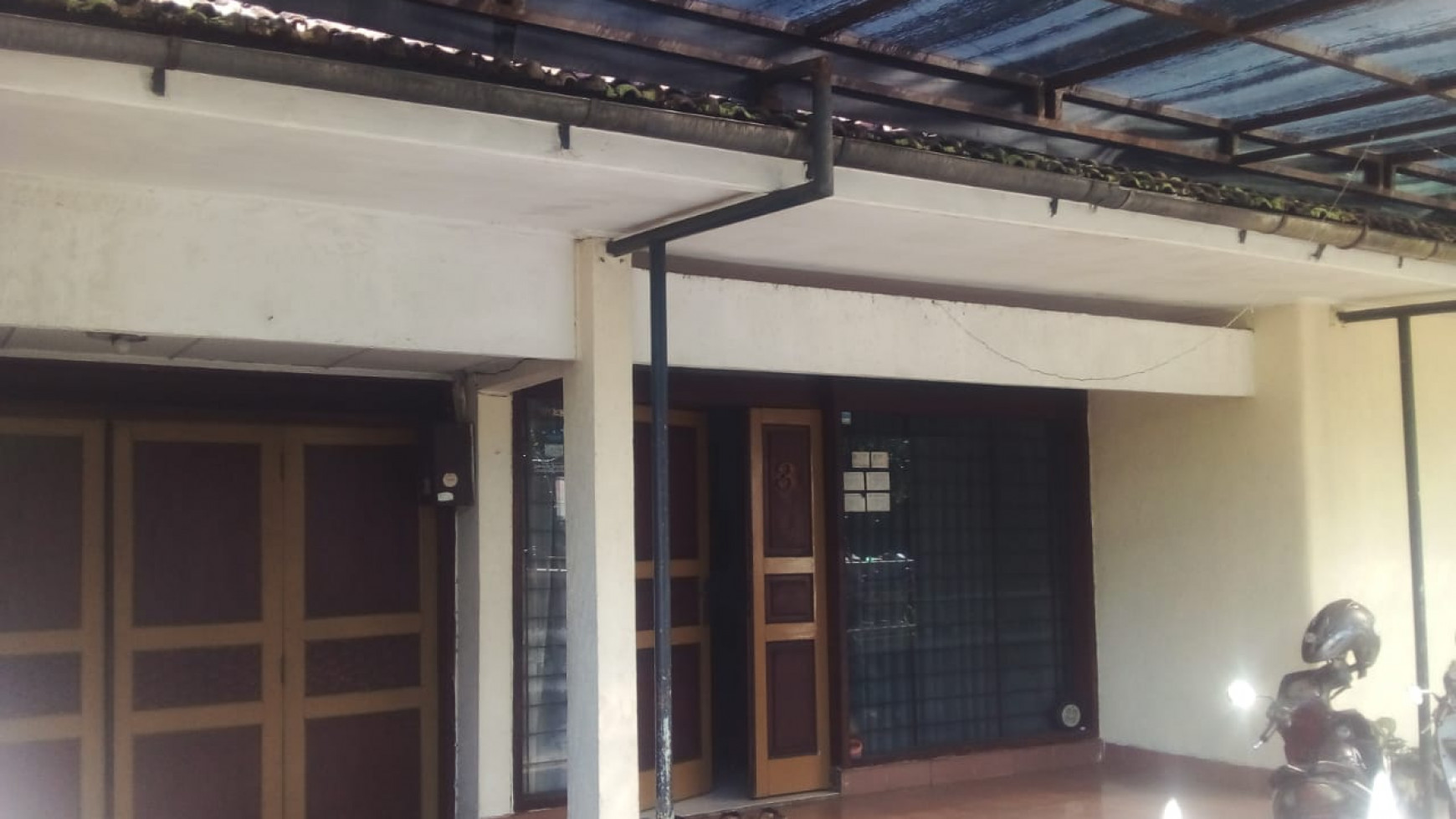 Rumah di Jl Gegerkalong strategis main road 