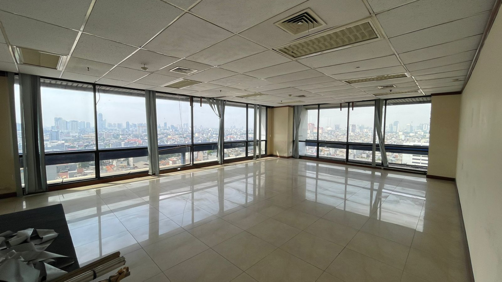 Office Space Hayam Wuruk Tower Full 1 Lantai Siap Pakai 921m Murah