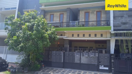 Rumah 2 Lantai di Perum Gunung Sari Indah, Surabaya