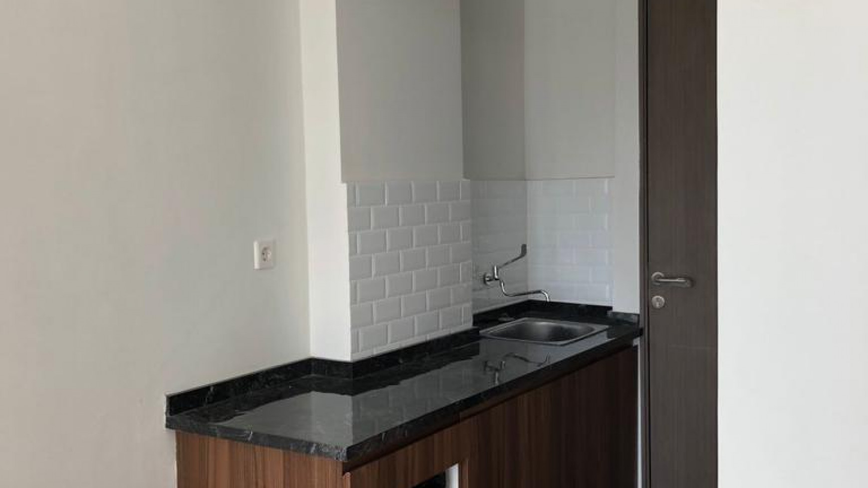 Apartemen Lokasi Strategis dan Hunian Nyaman @Apartemen Emerald, Bintaro