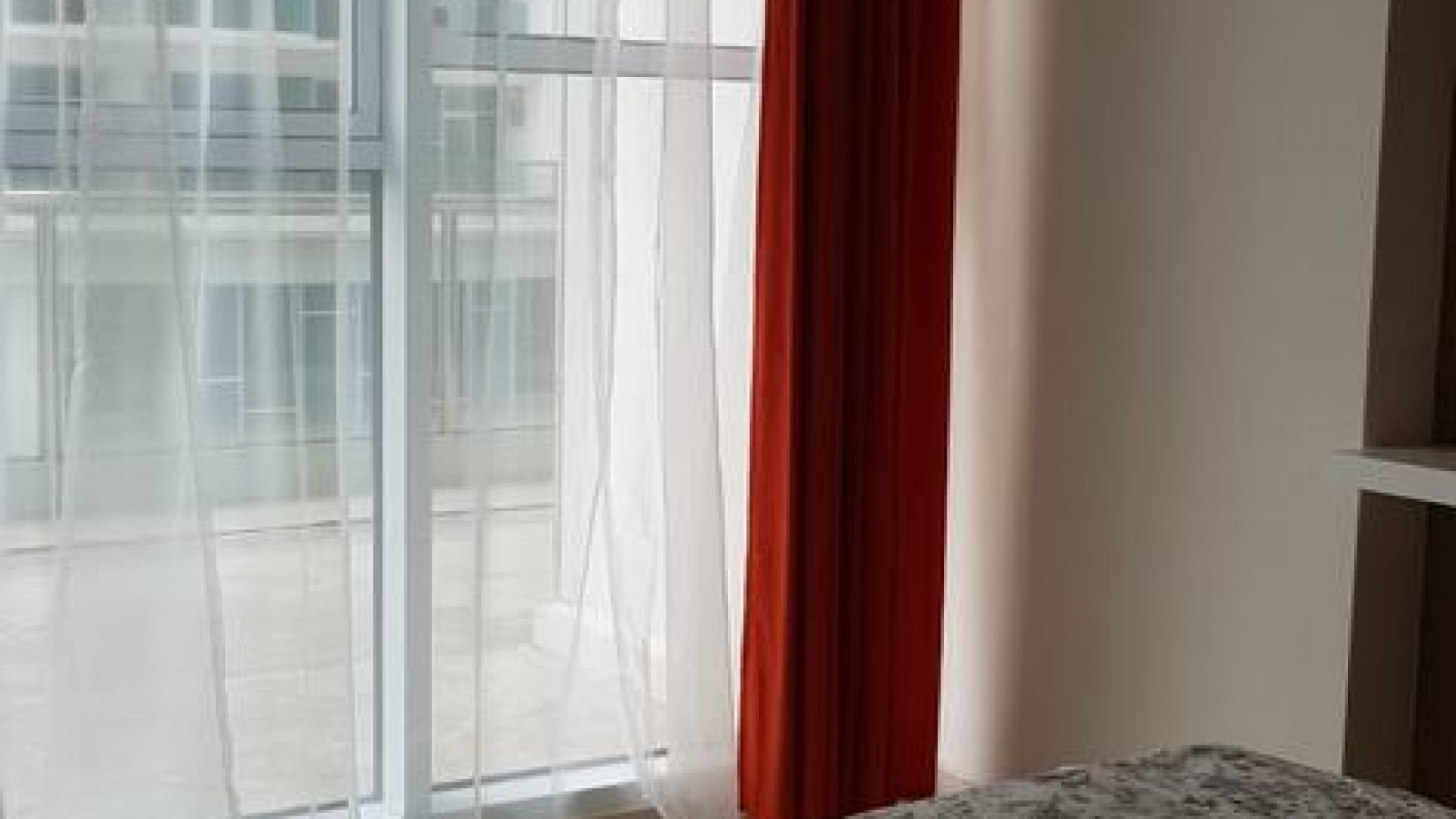 Dijual apartemen Brooklyn strategis, tengah kota, siap huni
