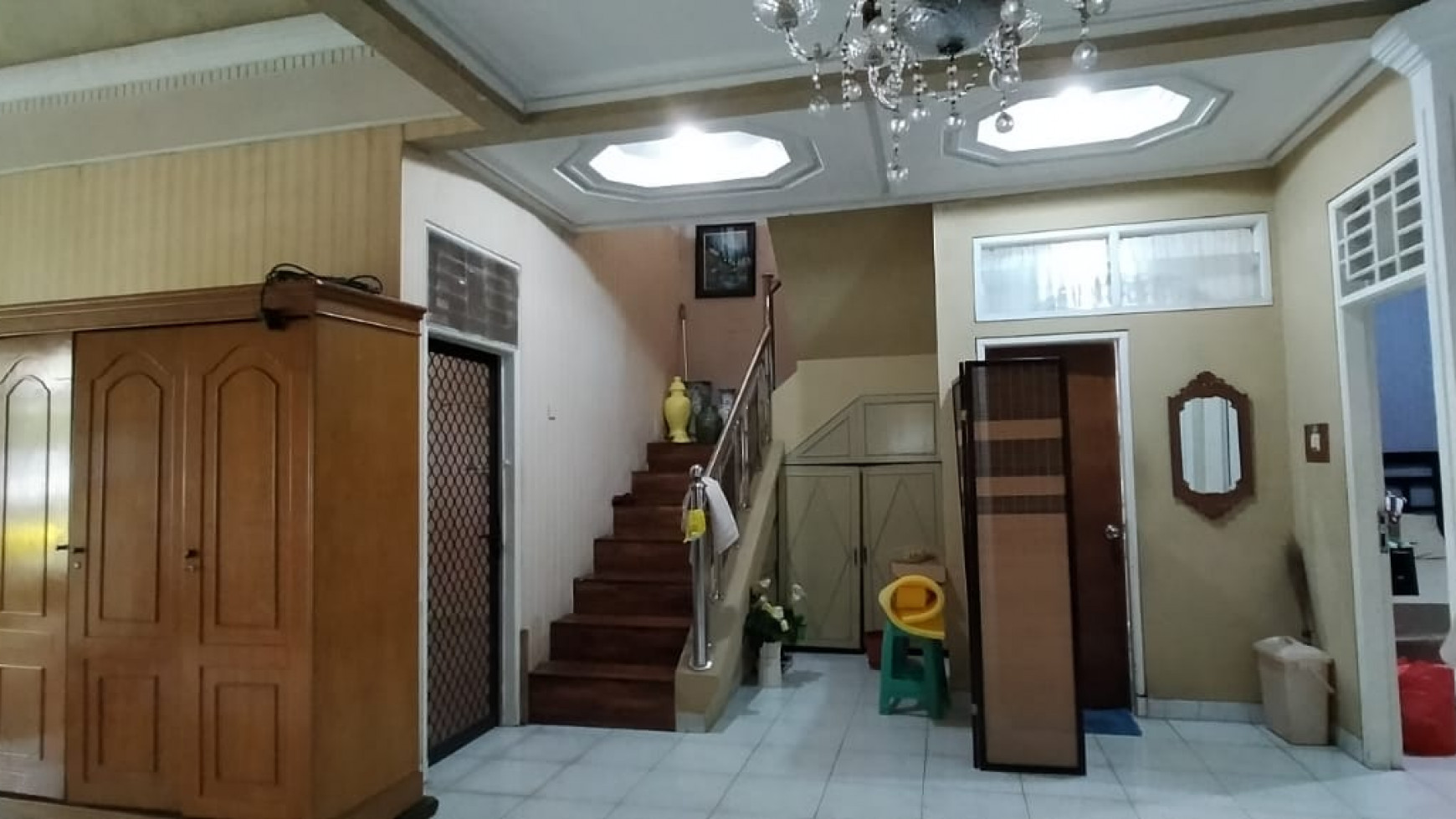 Jual Rumah bagus dan siap huni di Karang Mulya Ciledug