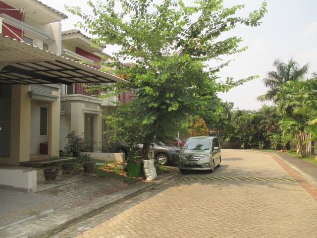 dijual rumah strategis, dijantung kotanya serpong, residence one cluster red diamond serpong bsd city, siap huni