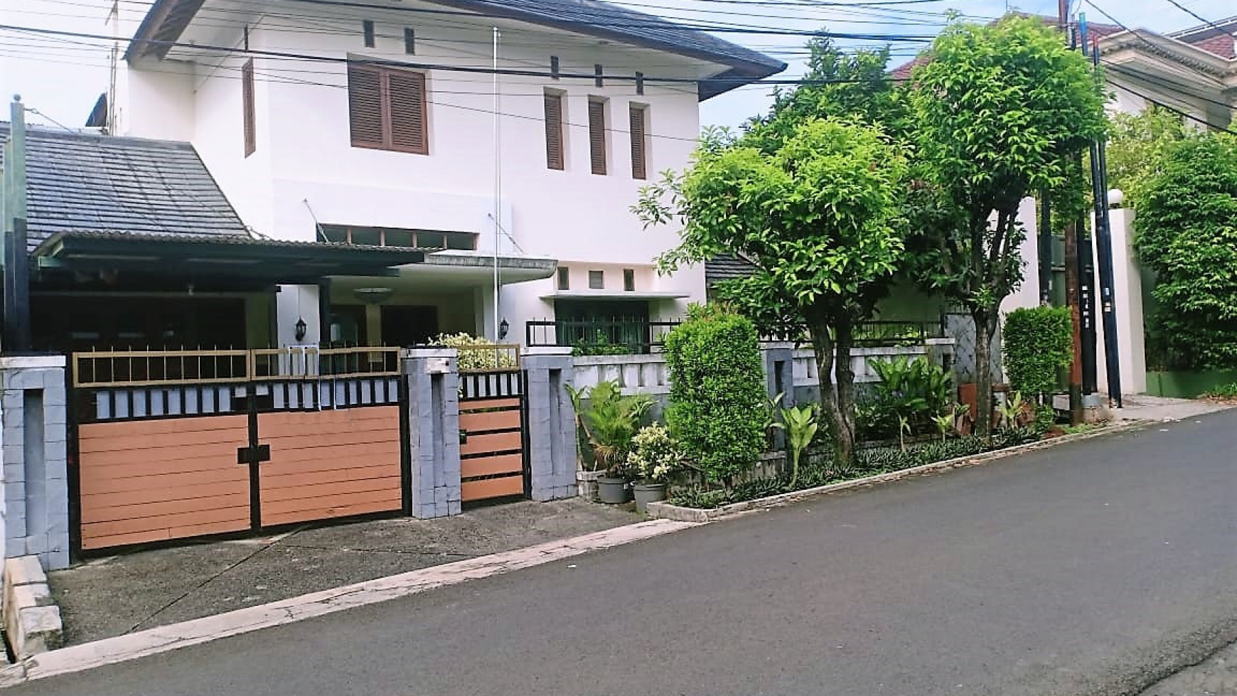 Rumah bagus siap huni di Joglo, JakBar *RWCG/2022/05/0010-JOH