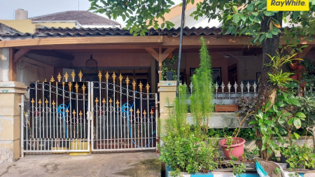 Rumah 2 lantai di Perum Taman Indah Sidoarjo