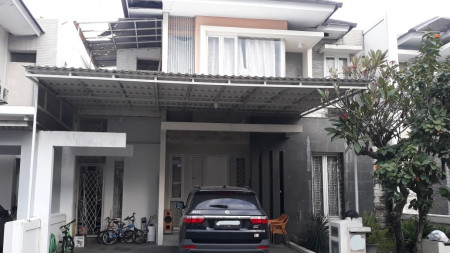 DIJUAL Rumah 2 Lantai Modern Minimalis Royal Residence 