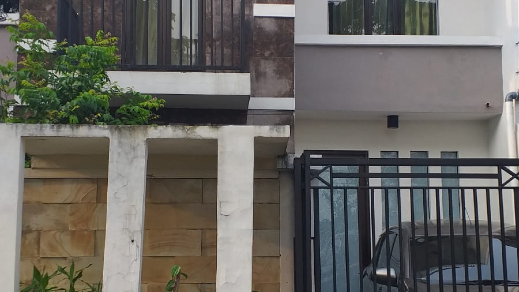 Rumah 3 Lantai Murahhh Siap Huni Babatan Pratama Surabaya Barat 