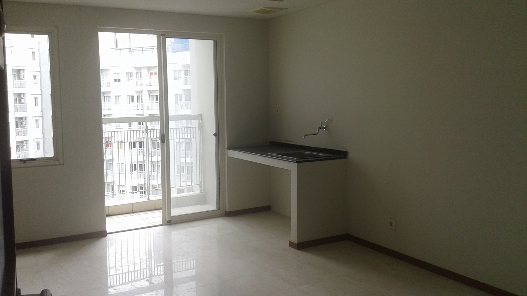 Royal Mediterranian Garden Apartment, near mall & universities