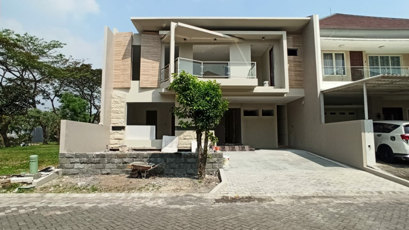 NEW Rumah Citraland Utama Surabaya - Area Golf Avenue - Somerset - Modern Design - Siap Huni