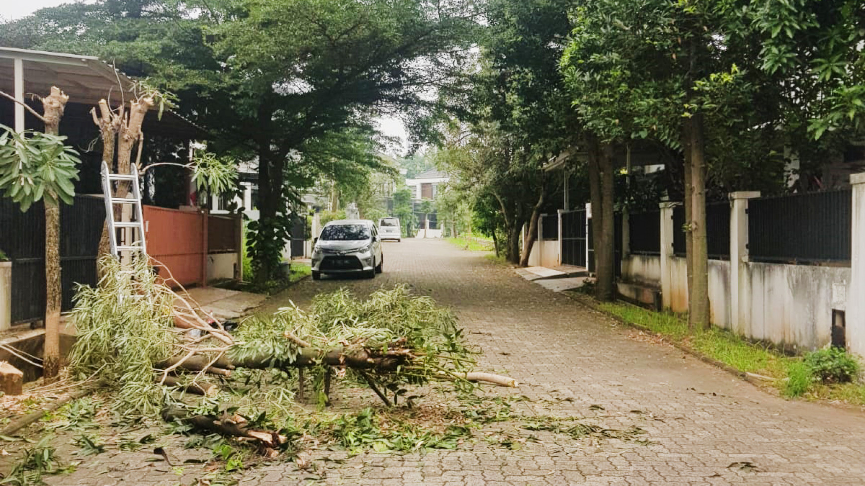 Rumah Bagus Di Villa Gunung Lestari Kota Tangerang Selatan