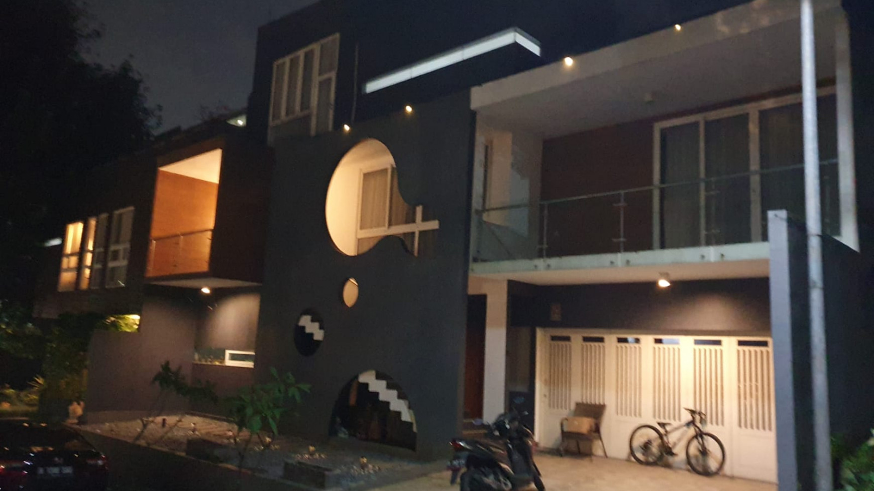 Rumah Bagus Di Ozone Residence Bintaro DKI Jakarta Selatan