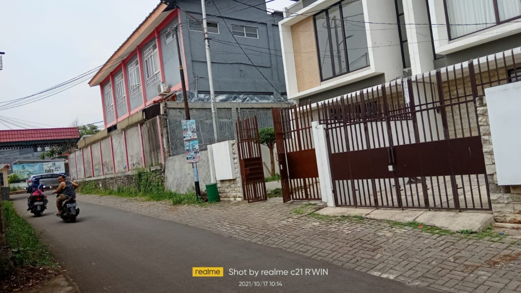 Rumah Bagus Di Bhuvana Residence, Pondok Aren, Kota Tangerang Selatan