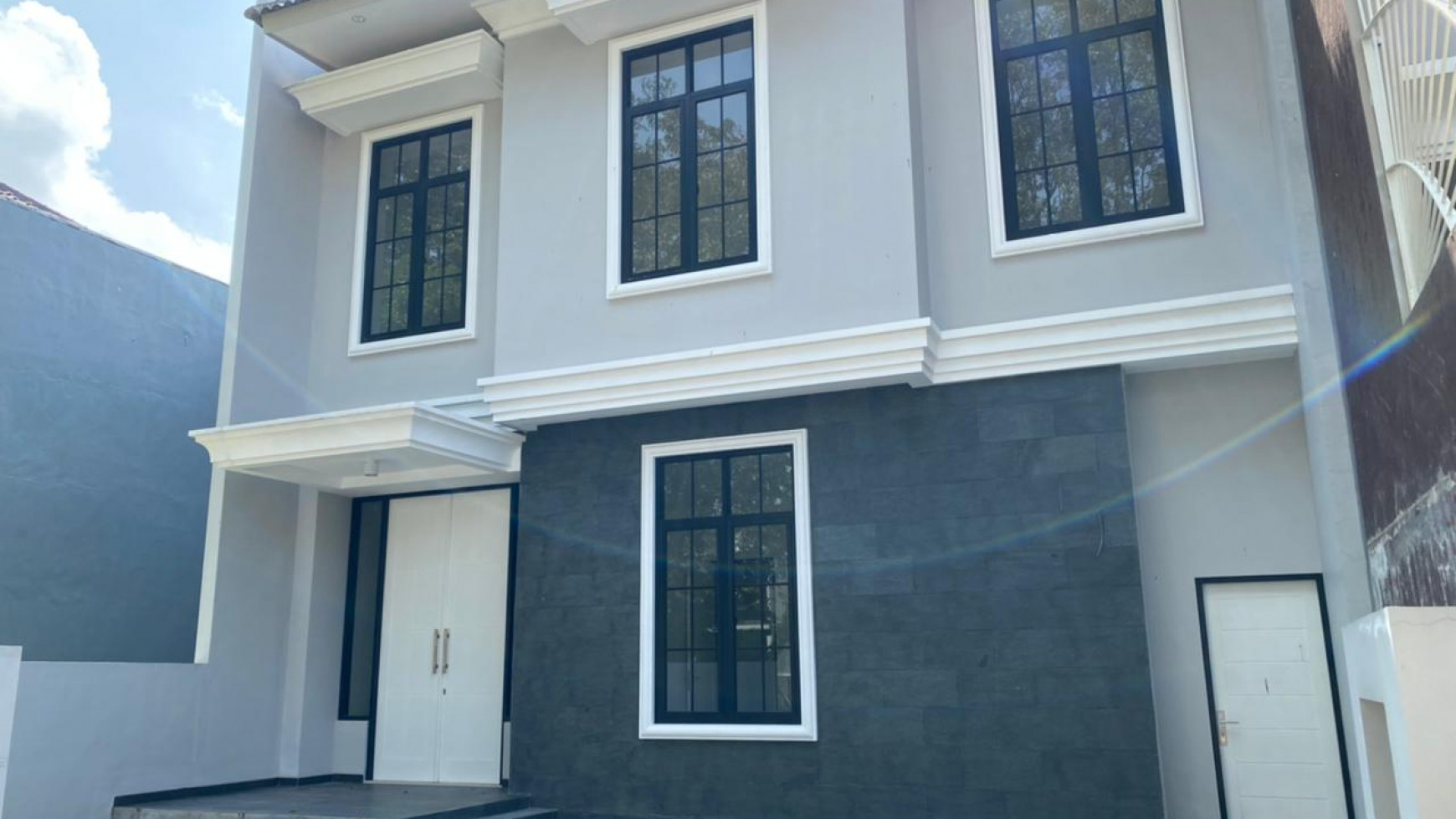 Dijual Rumah Baru Gress Villa Sentra Raya Citraland 