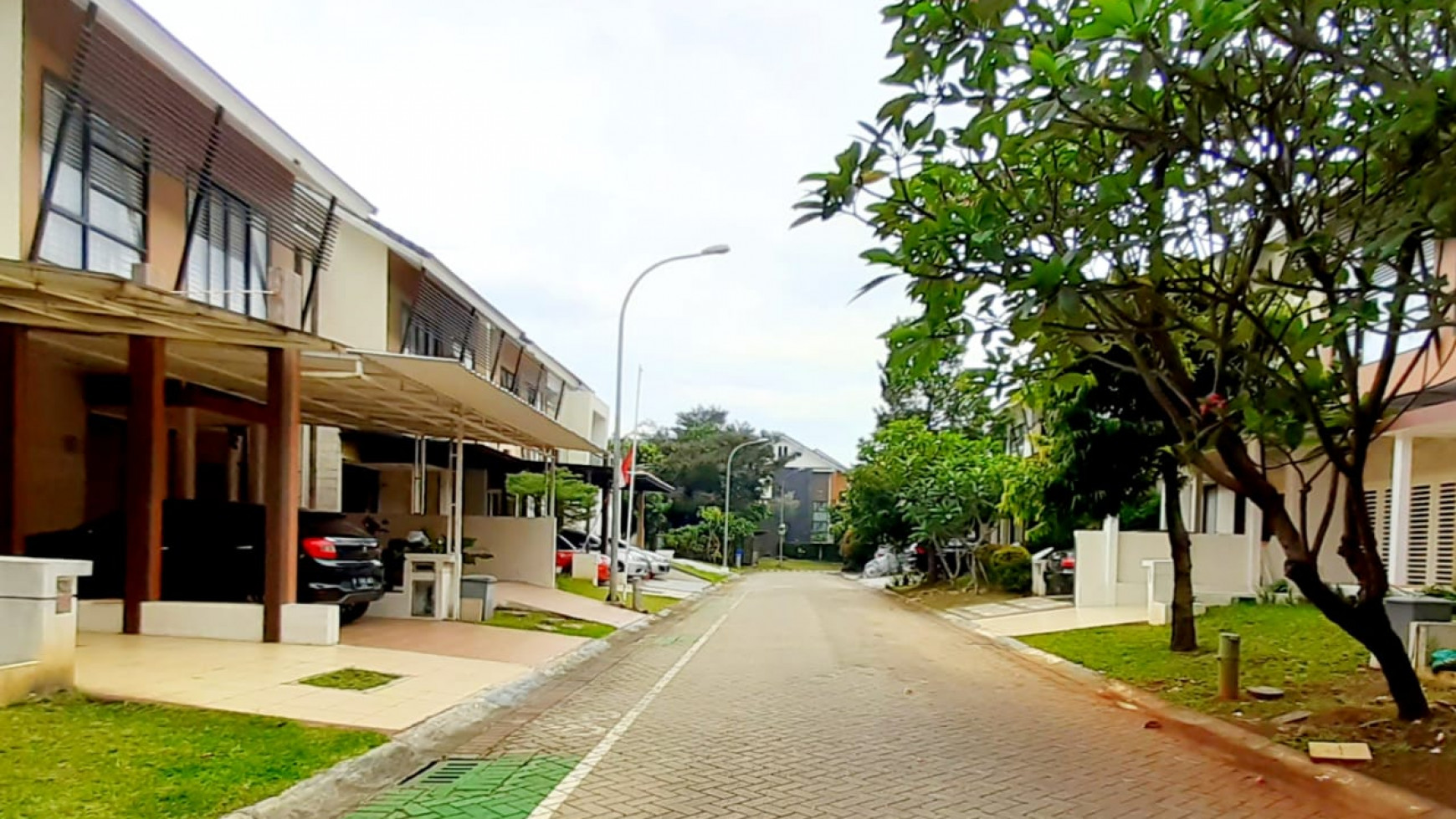 Rumah  di Discovery Terra, Bintaro