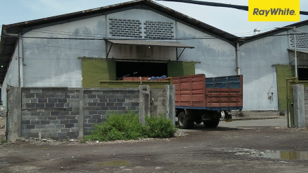 Gudang di Tambak Langon, Surabaya Barat