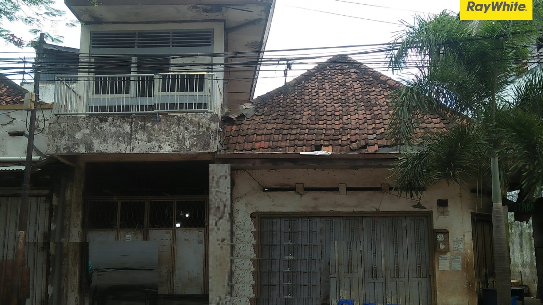 Rumah Pusat Kota di Jalan Basuki Rahmat, Surabaya