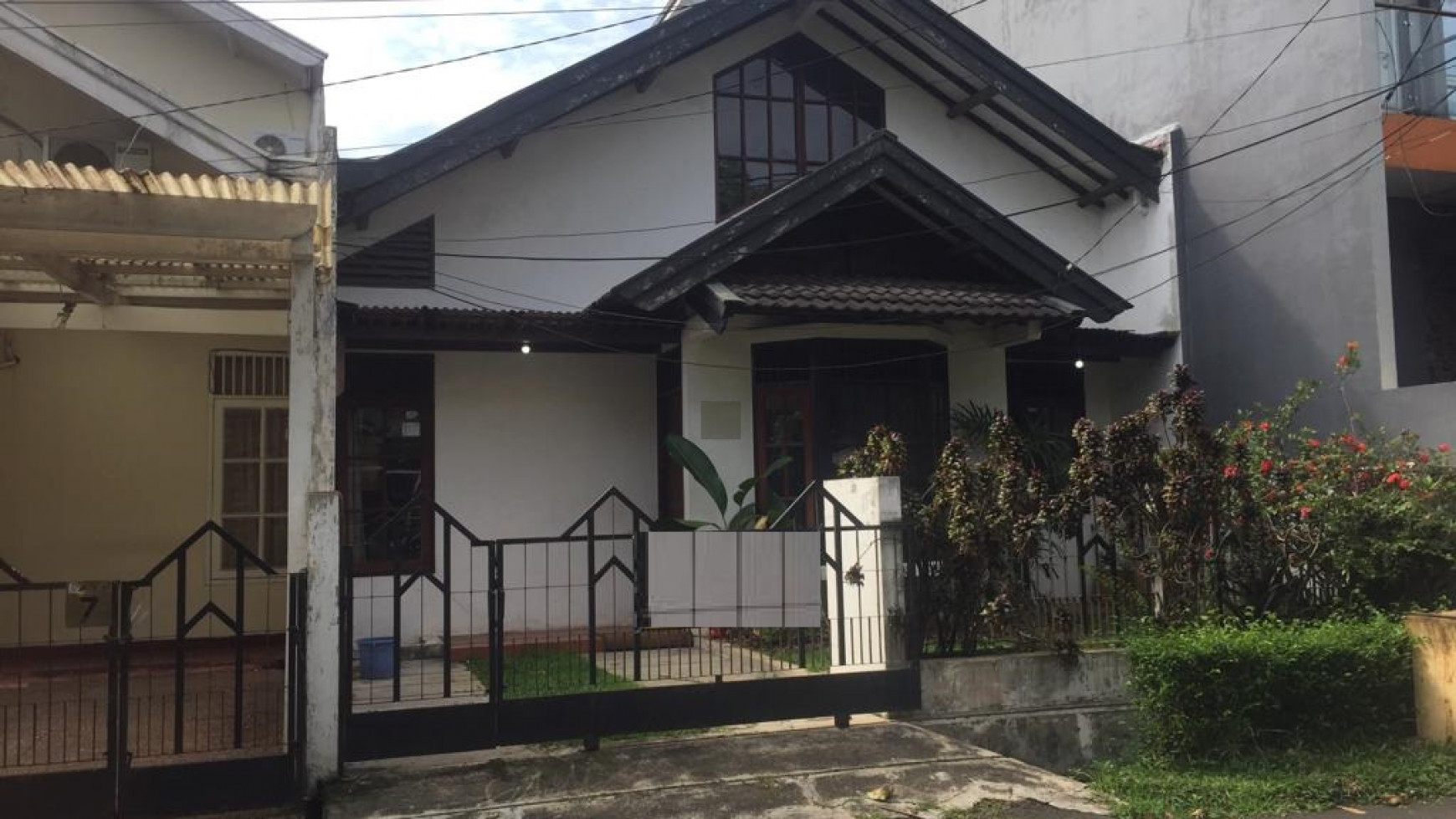 Rumah Bagus Siap Huni di Bintaro