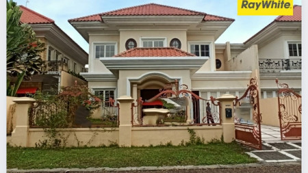 Dijual Rumah Esplanade Park Citraland Surabaya - View LUAS - Garasi Carport 4 mobil + PAGAR