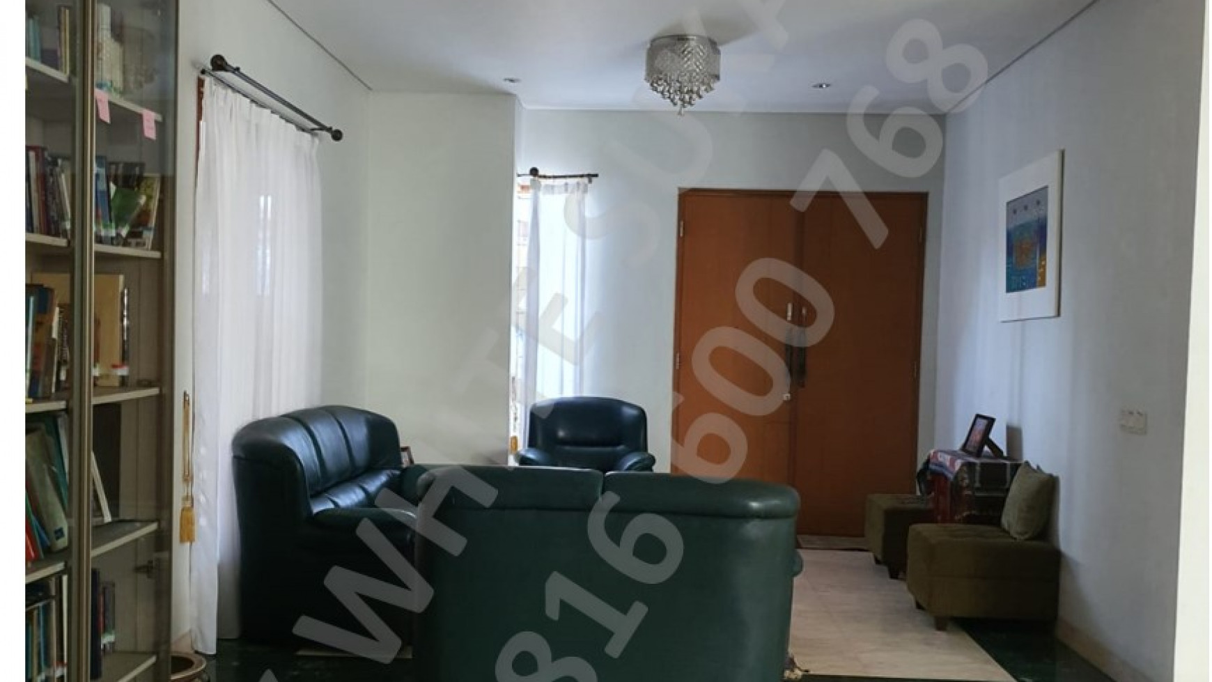 Dijual Rumah Tinggal Semi Furnished di Komp Alamanda Tubagus Ismail