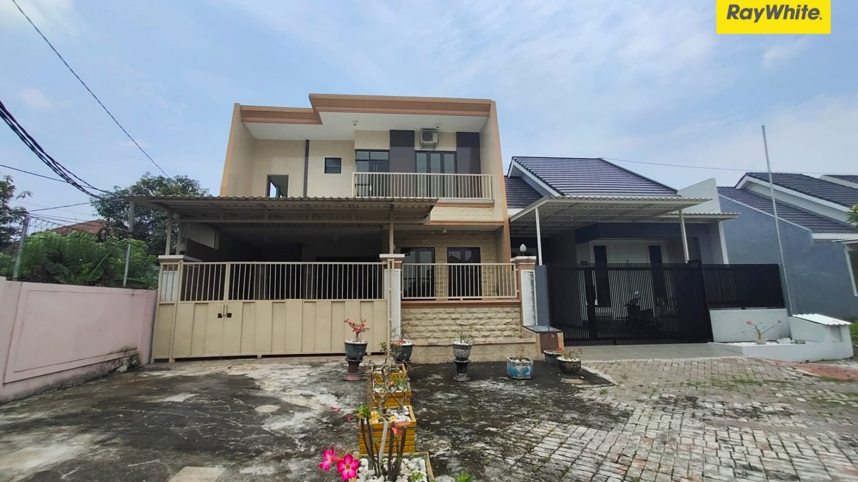 Rumah di Taman Pondok Mutiara, Sidoarjo
