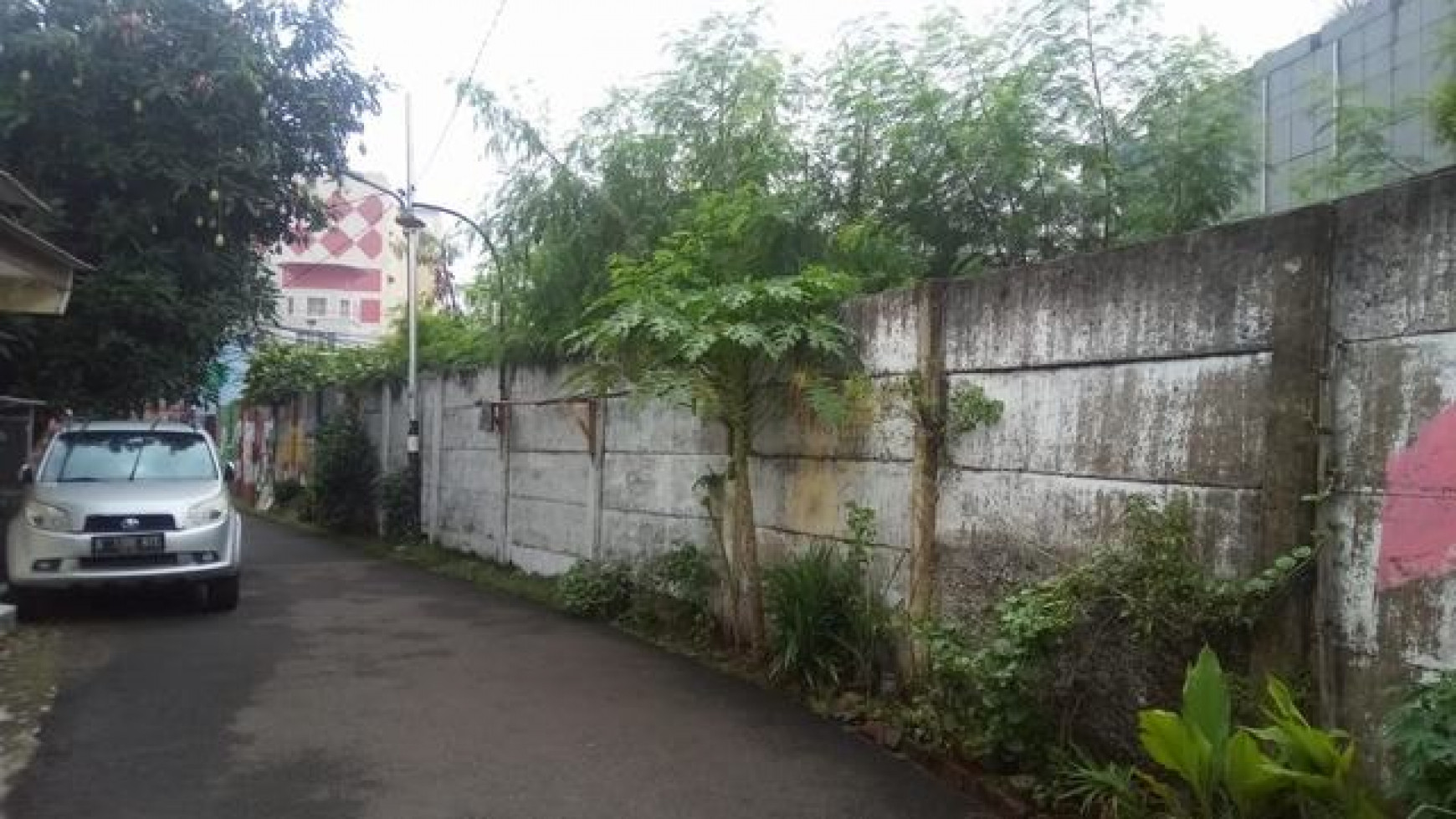 dijual tanah kavling di serpong pondok jagung sangat strategis, pinggir jalan raya, lokasi persis depan mall wtc matahari