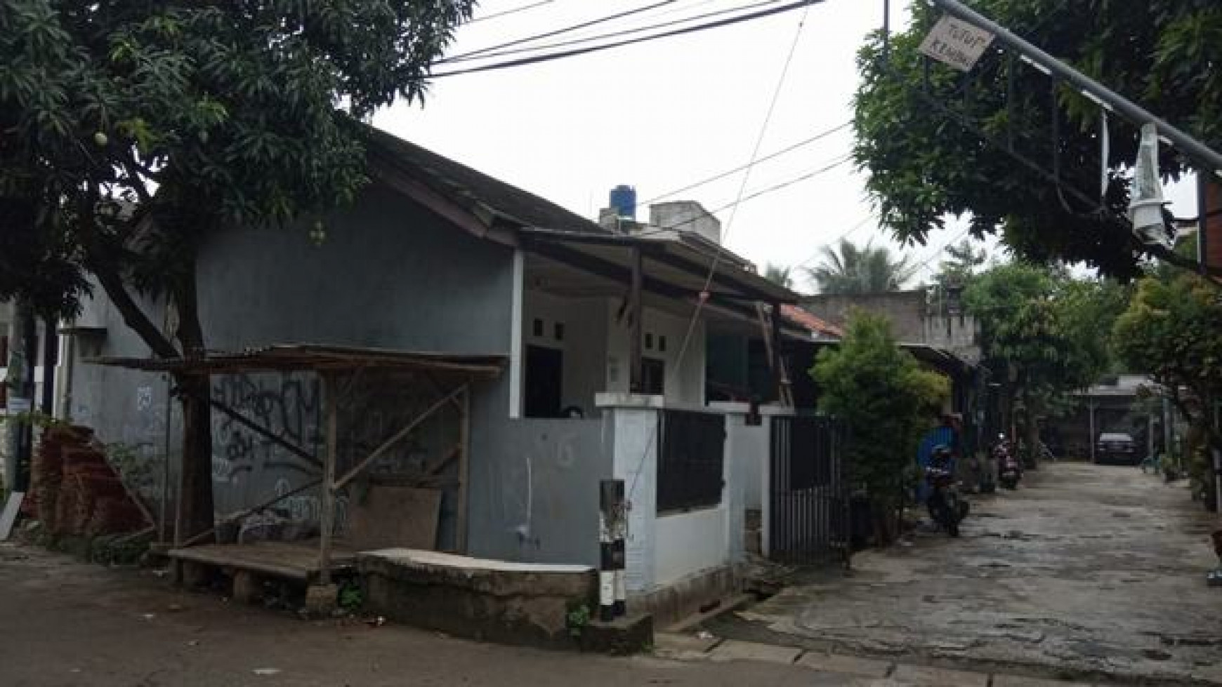 dijual rumah di Pamulang Griya Indah 1, strategis, murah, siap huni