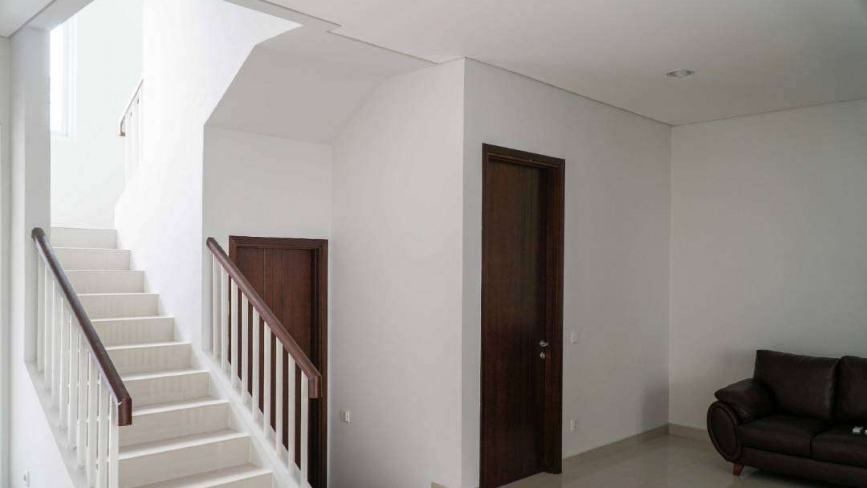 Hot Properti. Rumah Bagus Cluster Ingenia The Eminent, Bsd