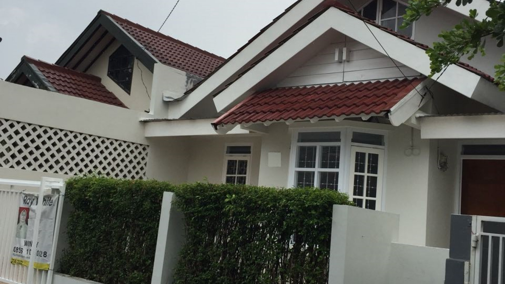 Rumah Nyaman Siap Huni Harga OK di Bintaro Sektor 5.