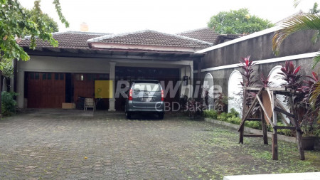 Dijual Rumah Cantik Lokasi Tenang di Ampera