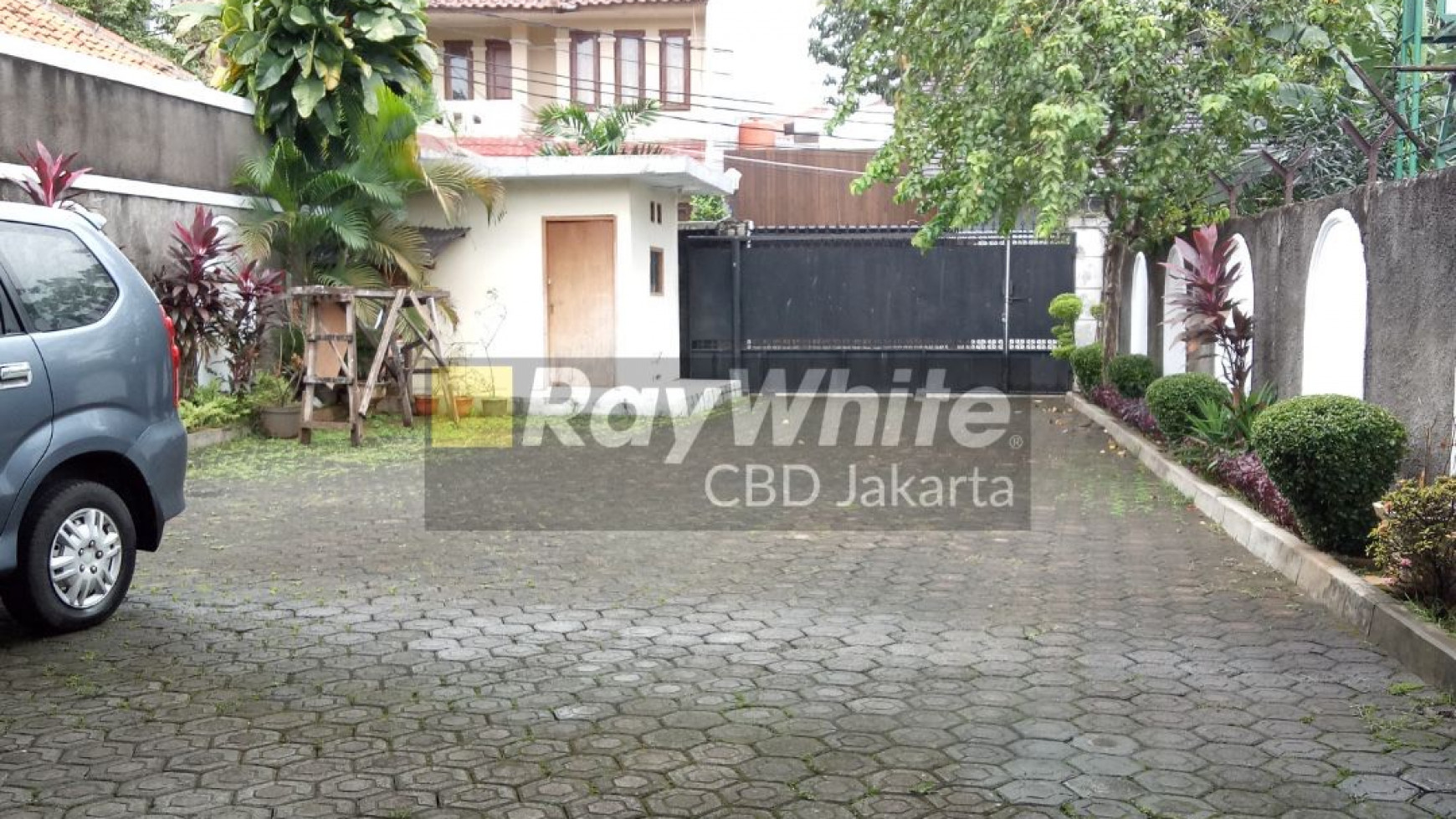 Dijual Rumah Cantik Lokasi Tenang di Ampera