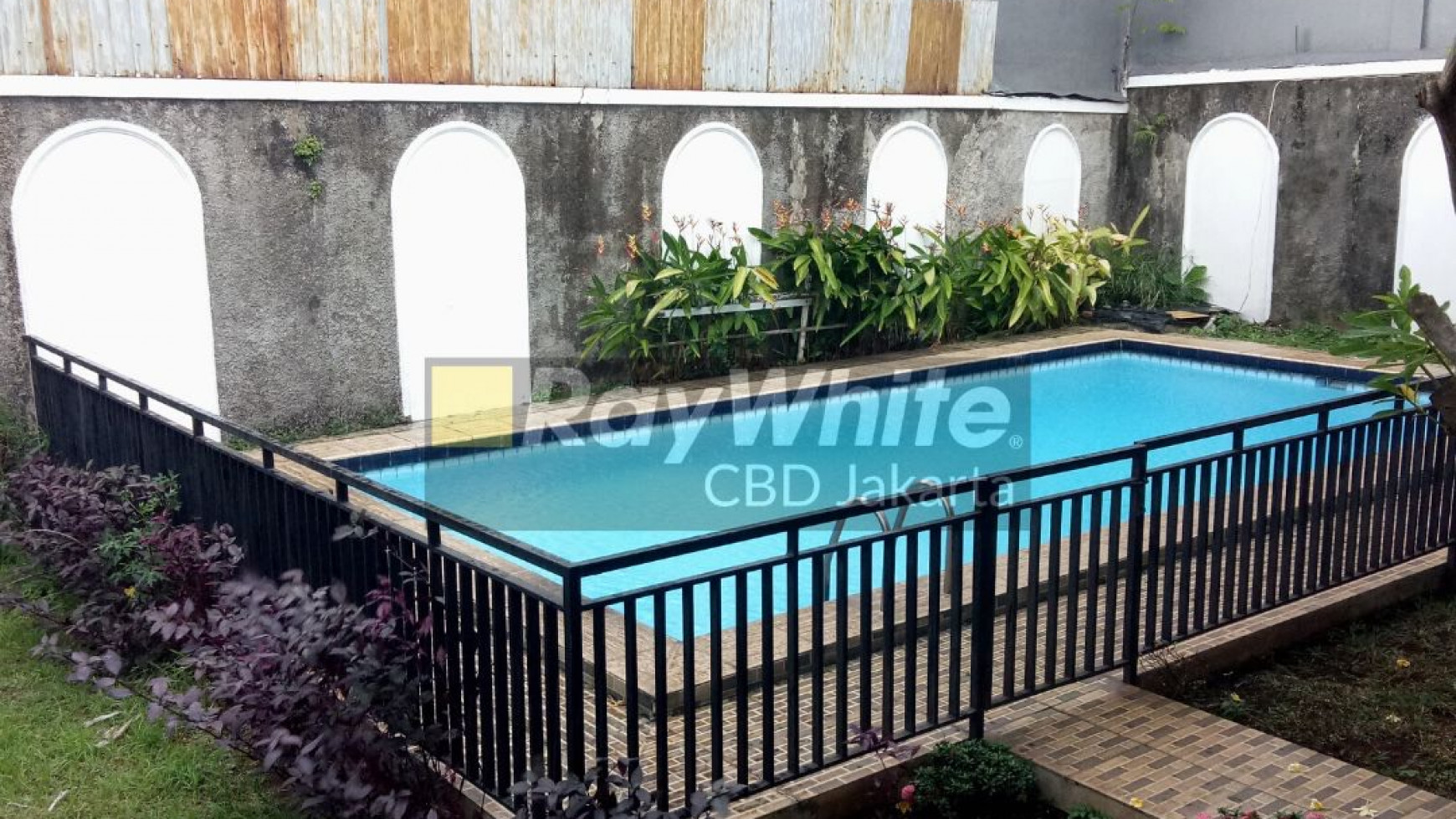 Dijual Rumah Cantik Lokasi Tenang di Ampera