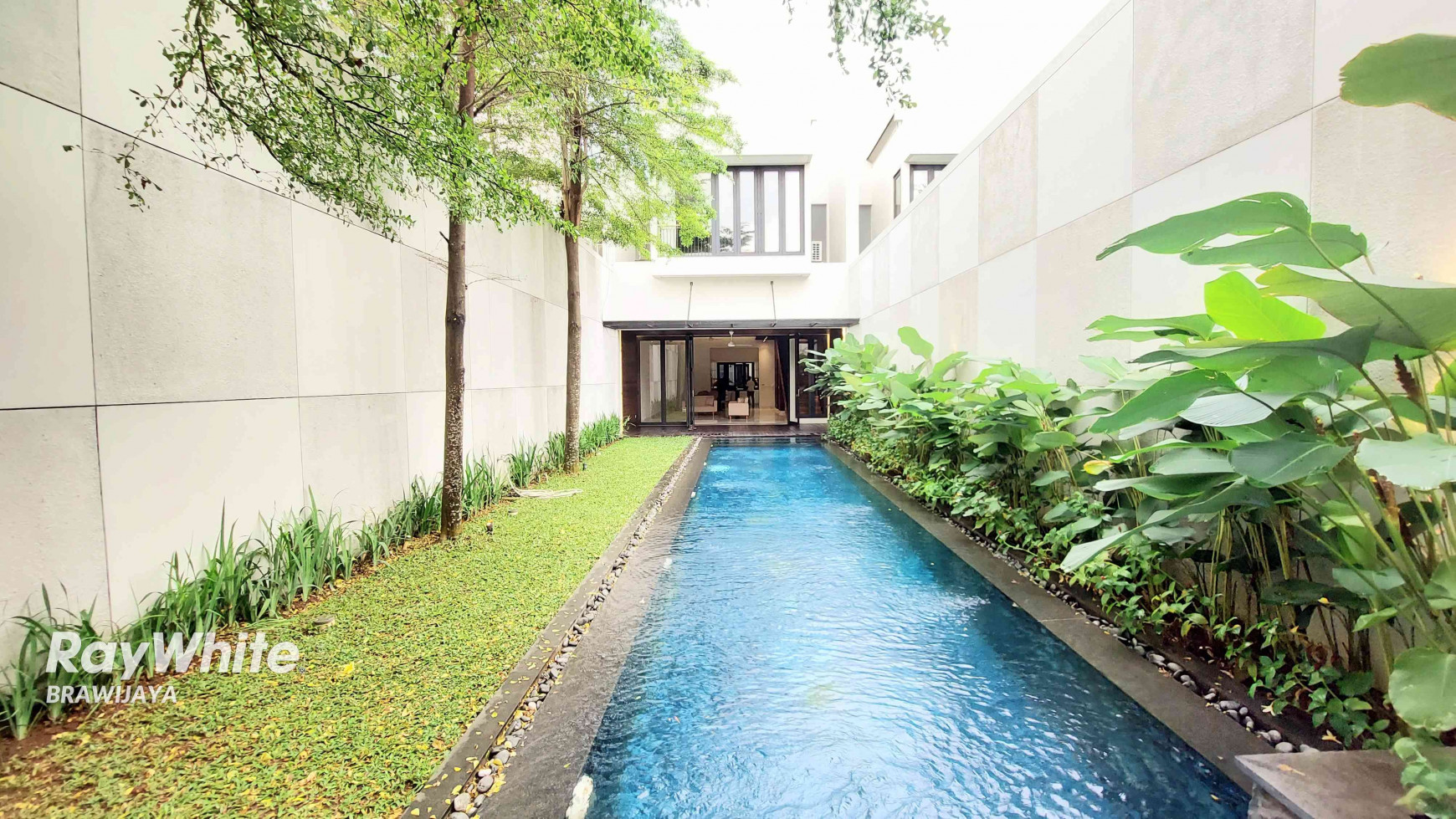 DISEWAKAN MODERN HOME DESIGN DI CILANDAK, PRIVATE POOL, SIAP HUNI, DEKAT MRT CIPETE RAYA