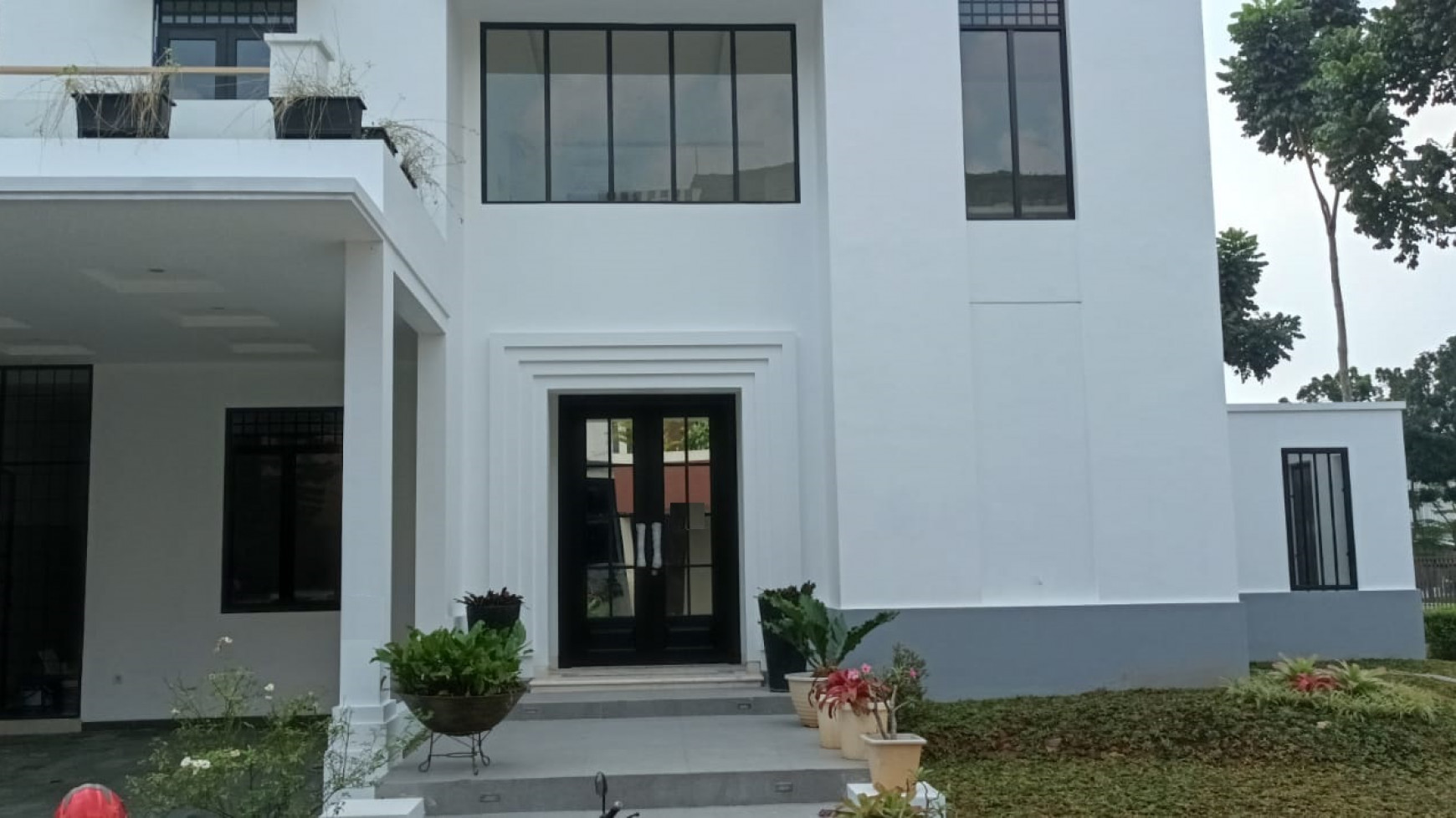 Rumah Mewah, bagus Brand New dalam Cluster Discovery di Bintaro