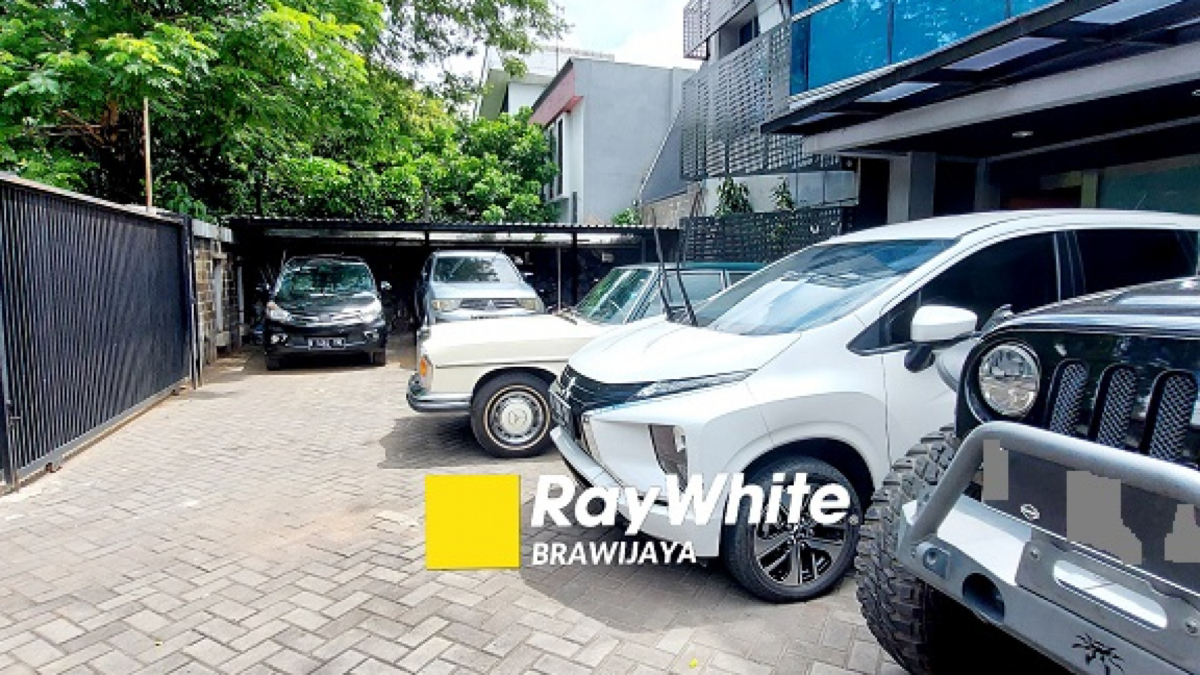 Rumah di Tebet Raya, Di Bawah NJOP, Lokasi Strategis, Di Jalan Utama, Luas Tanah 433 m2